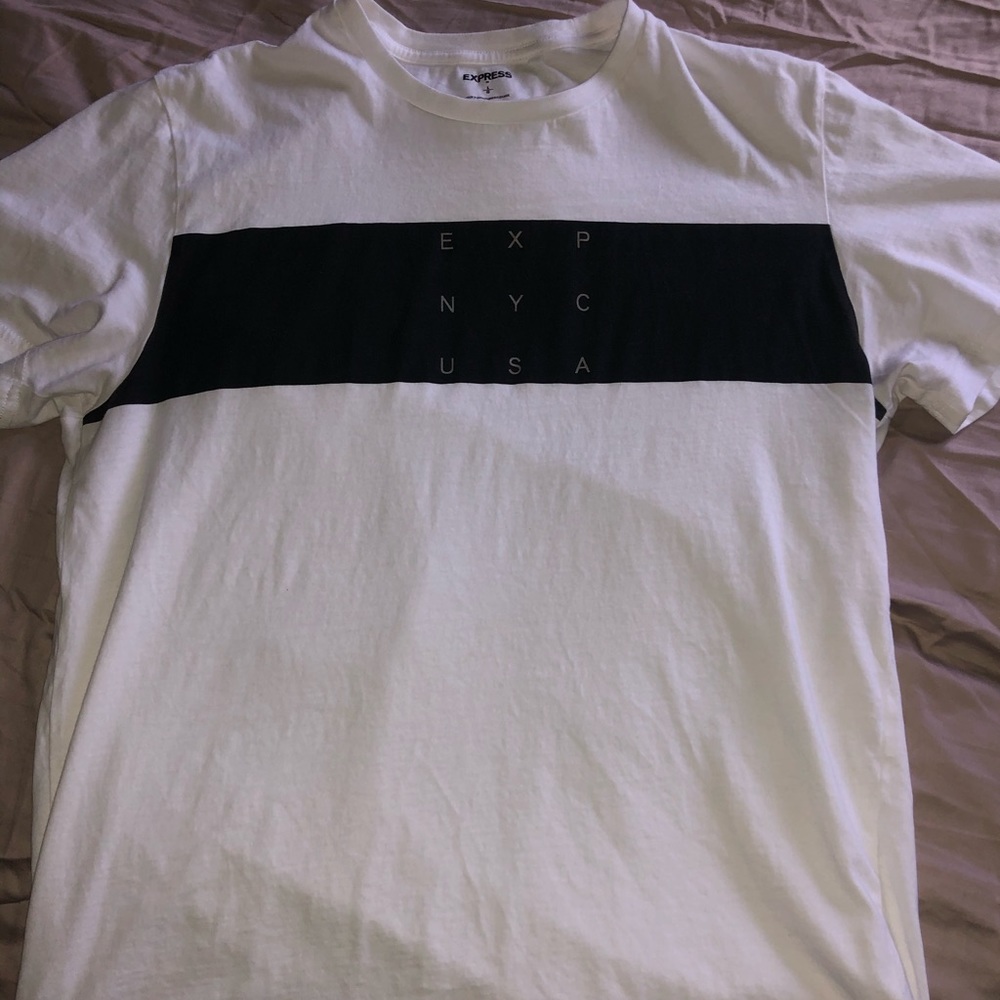 Express t-shirt Large near mint condition
